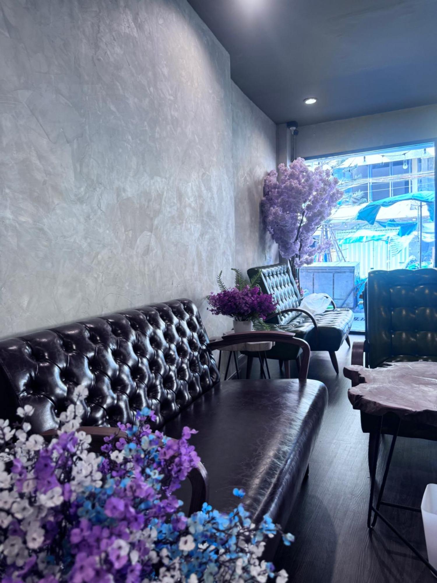Bud Brew Beyond Dispensary And Hotel 방콕 외부 사진